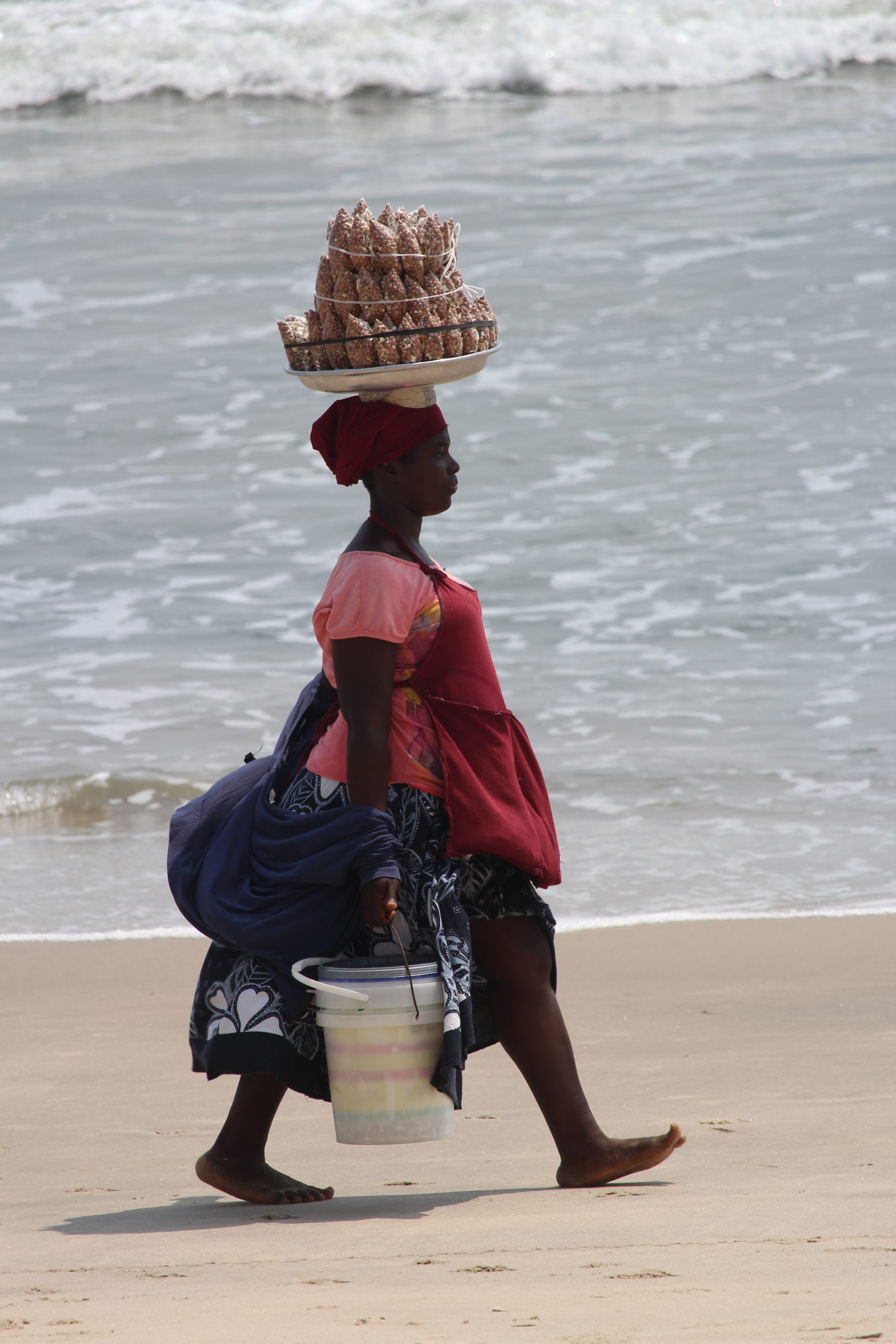IOANA BINICA_ocean 10 Wings of Pain, oil painting, 60x60cm, 2018